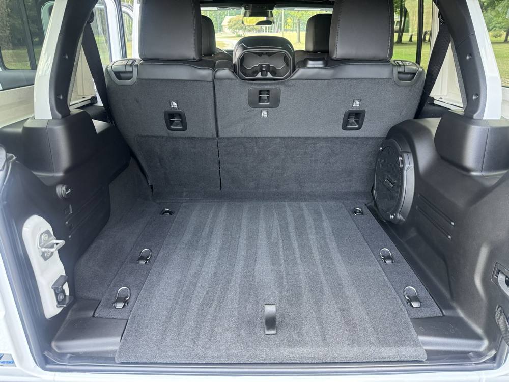 2026 Jeep Wrangler — photo 19 of 47