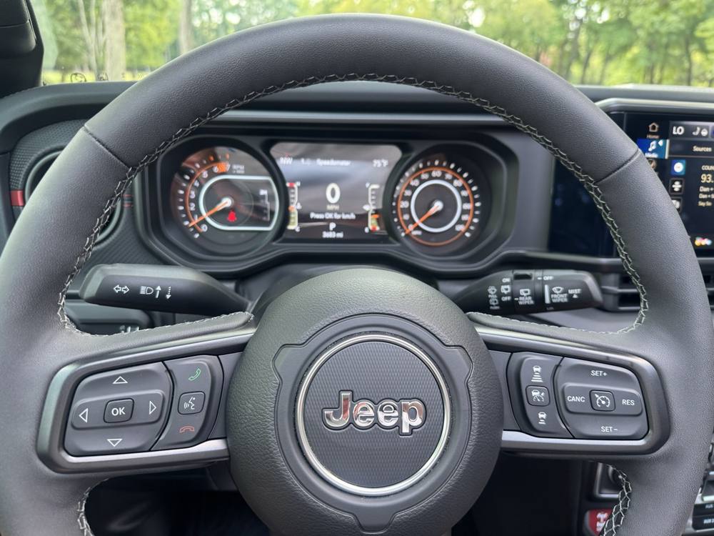 2026 Jeep Wrangler — photo 26 of 47