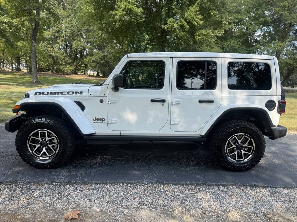 2026 Jeep Wrangler — photo 3 of 47