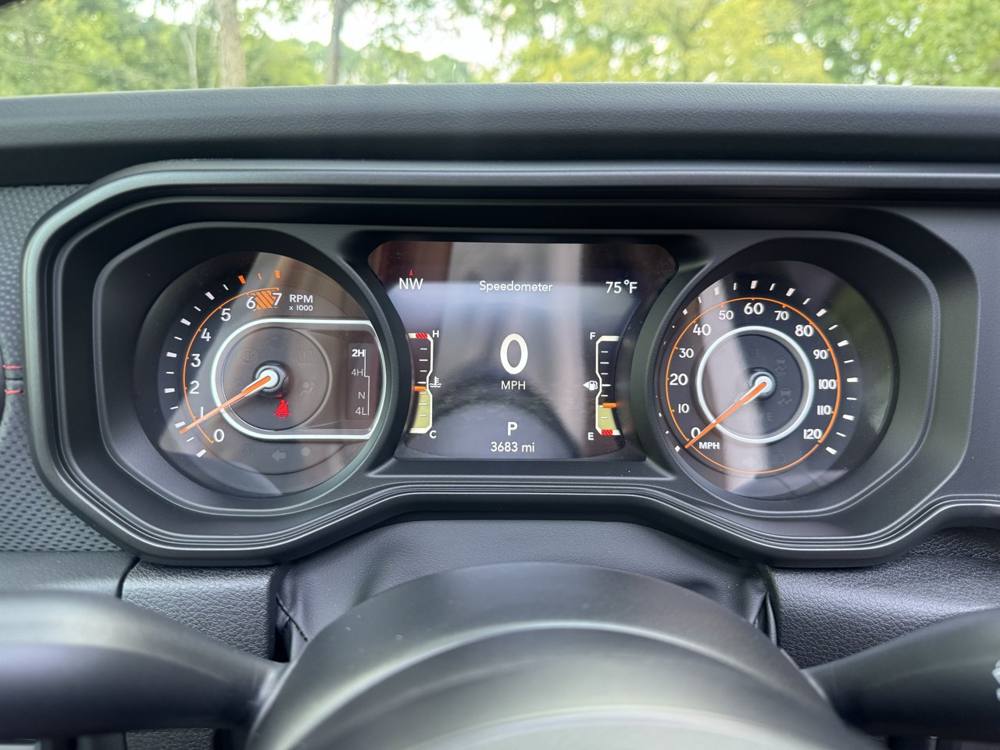 2026 Jeep Wrangler — photo 31 of 47