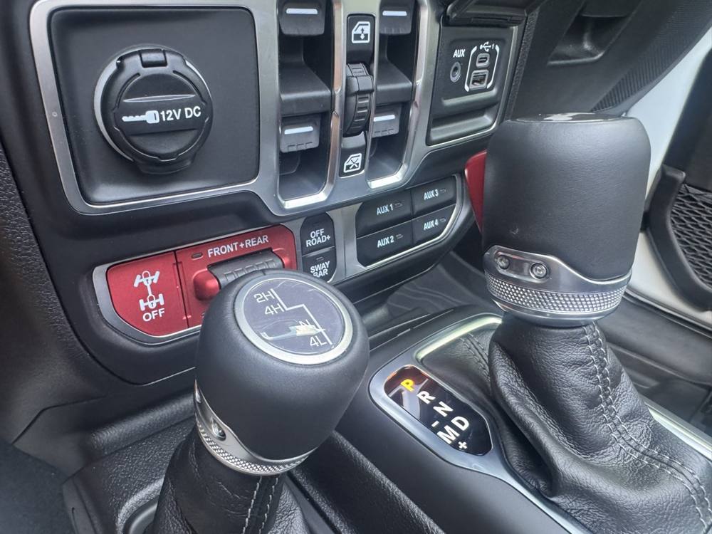 2026 Jeep Wrangler — photo 40 of 47