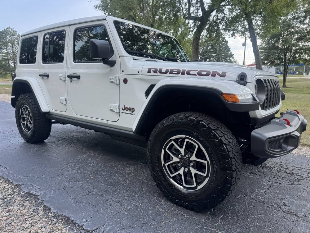 2026 Jeep Wrangler — photo 8 of 47