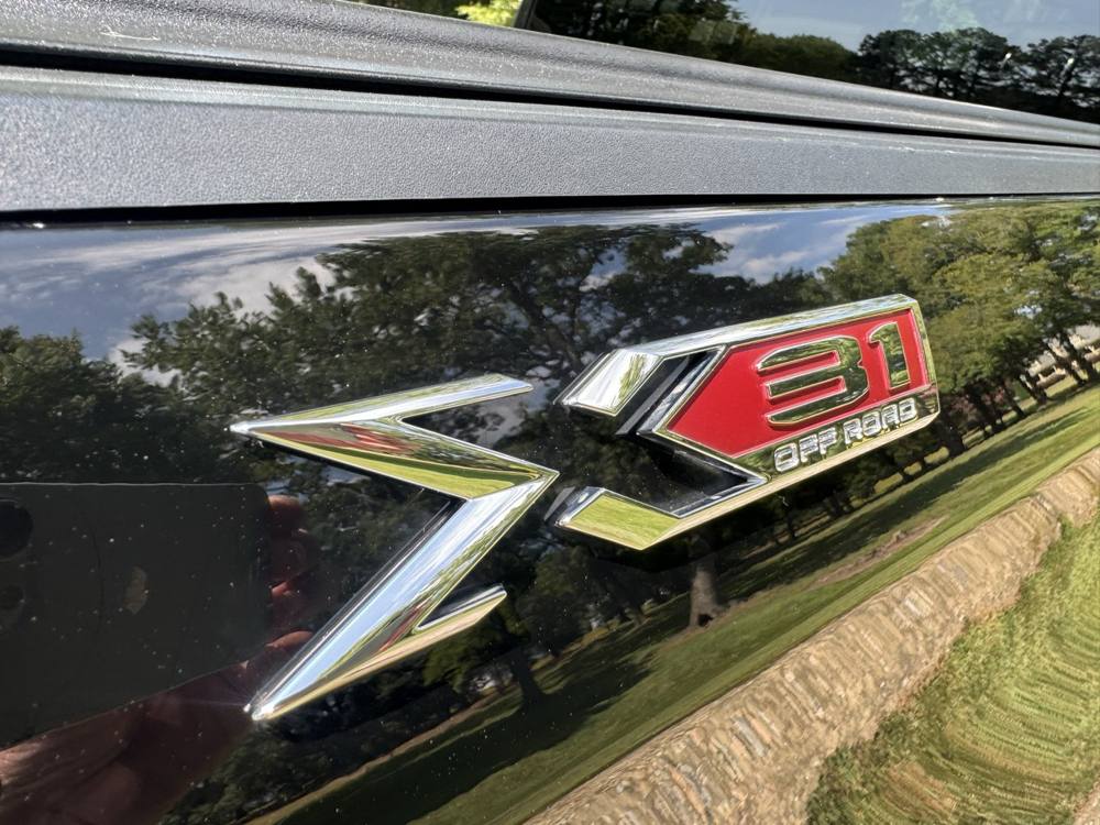2022 GMC Sierra 1500 — photo 14 of 41