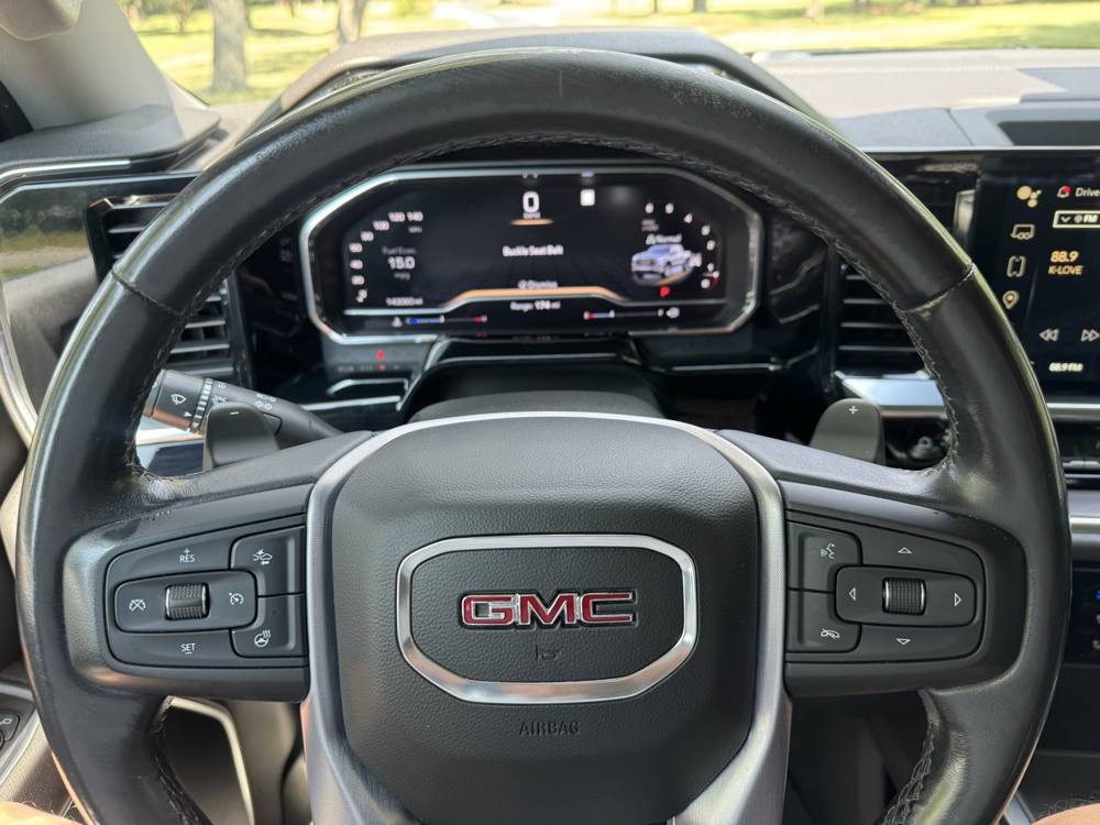 2022 GMC Sierra 1500 — photo 21 of 41