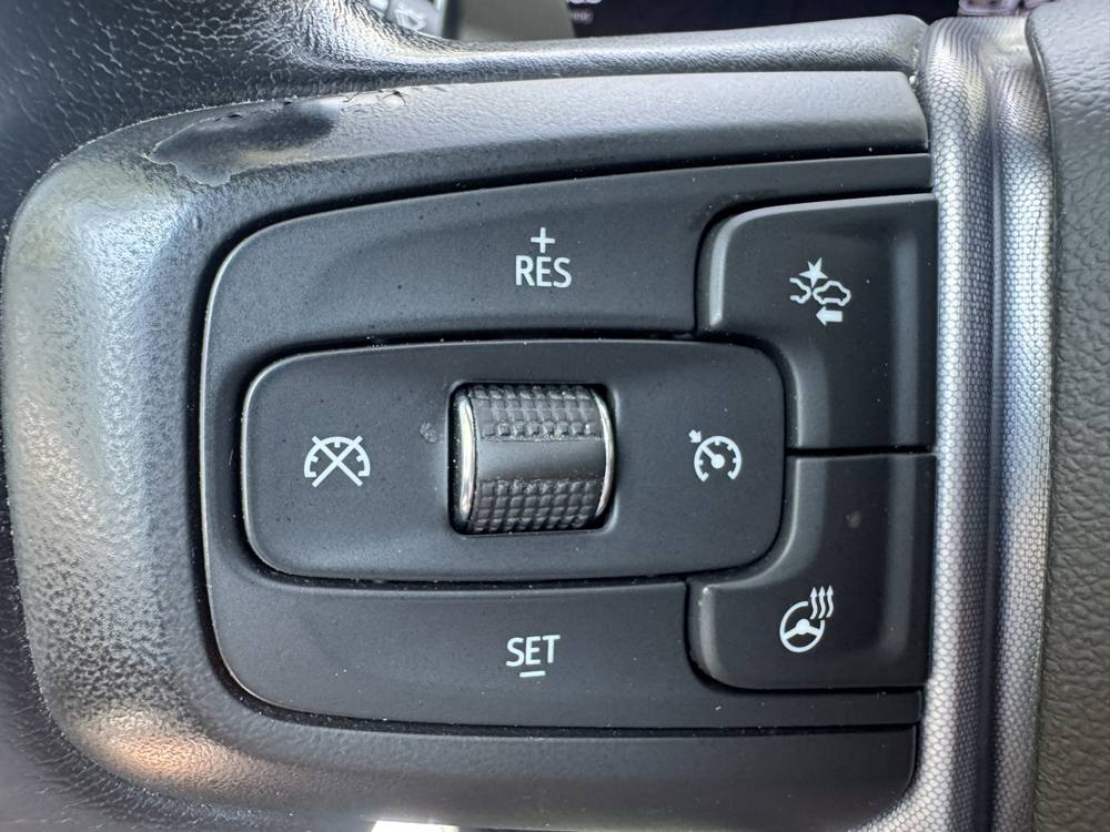 2022 GMC Sierra 1500 — photo 22 of 41