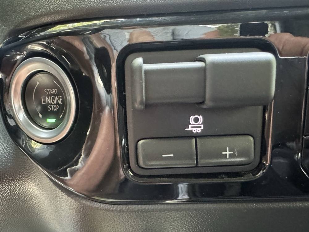 2022 GMC Sierra 1500 — photo 33 of 41