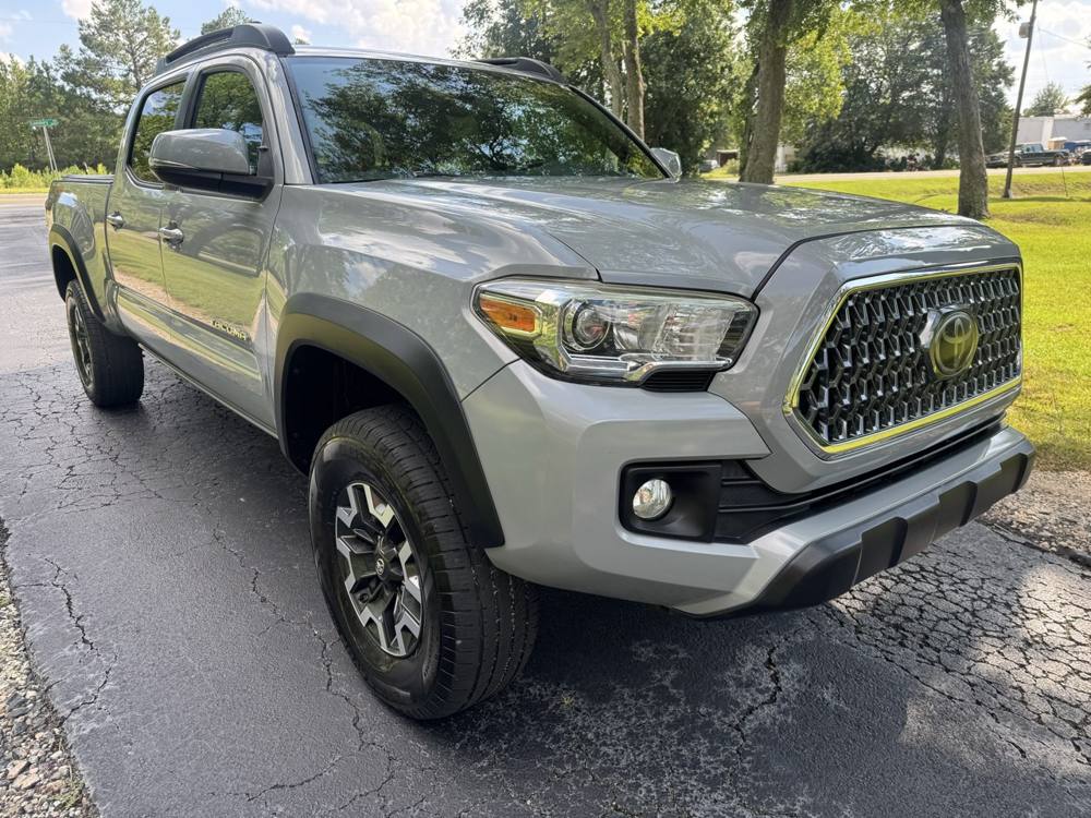 2019 Toyota Tacoma 4WD — photo 10 of 42