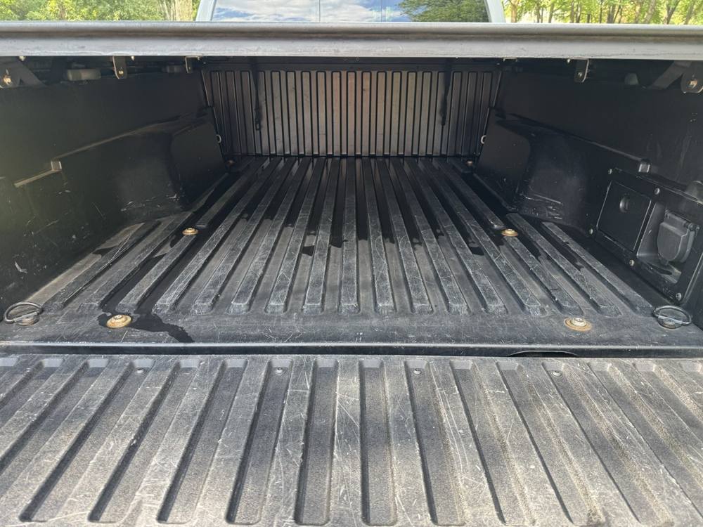 2019 Toyota Tacoma 4WD — photo 14 of 42