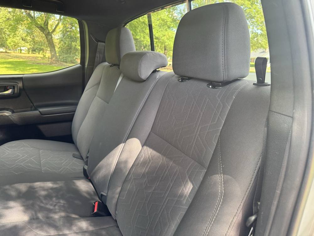 2019 Toyota Tacoma 4WD — photo 19 of 42