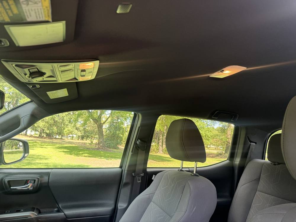 2019 Toyota Tacoma 4WD — photo 21 of 42