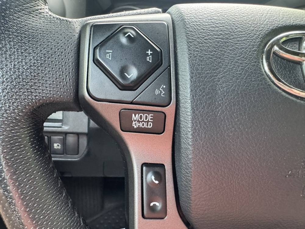 2019 Toyota Tacoma 4WD — photo 23 of 42