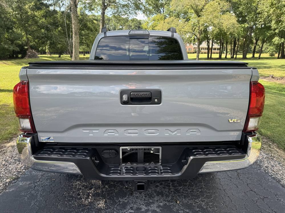 2019 Toyota Tacoma 4WD — photo 6 of 42