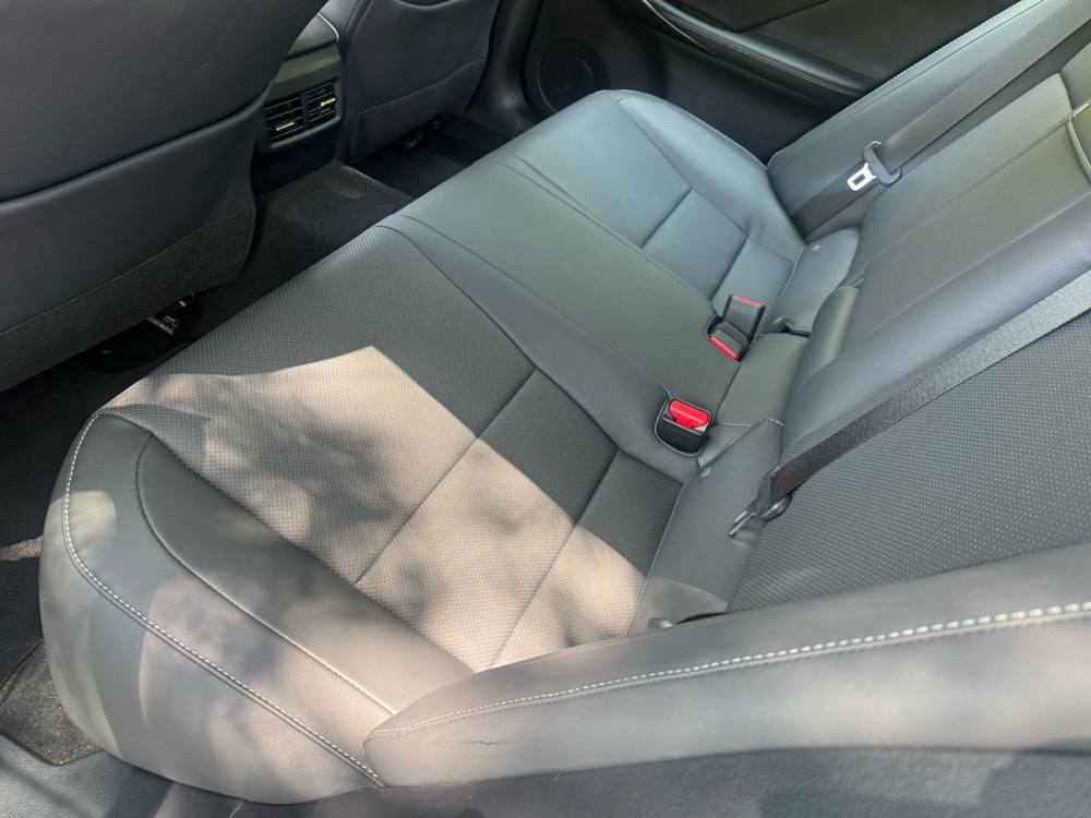 2023 Lexus IS — photo 32 of 42