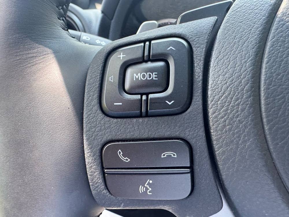 2023 Lexus IS — photo 34 of 42
