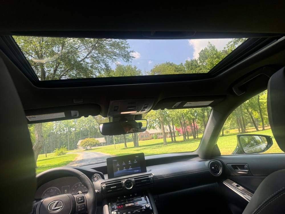 2023 Lexus IS — photo 36 of 42