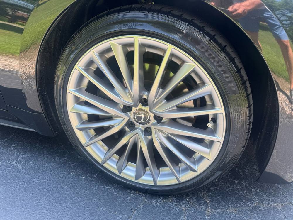 2023 Lexus IS — photo 9 of 42