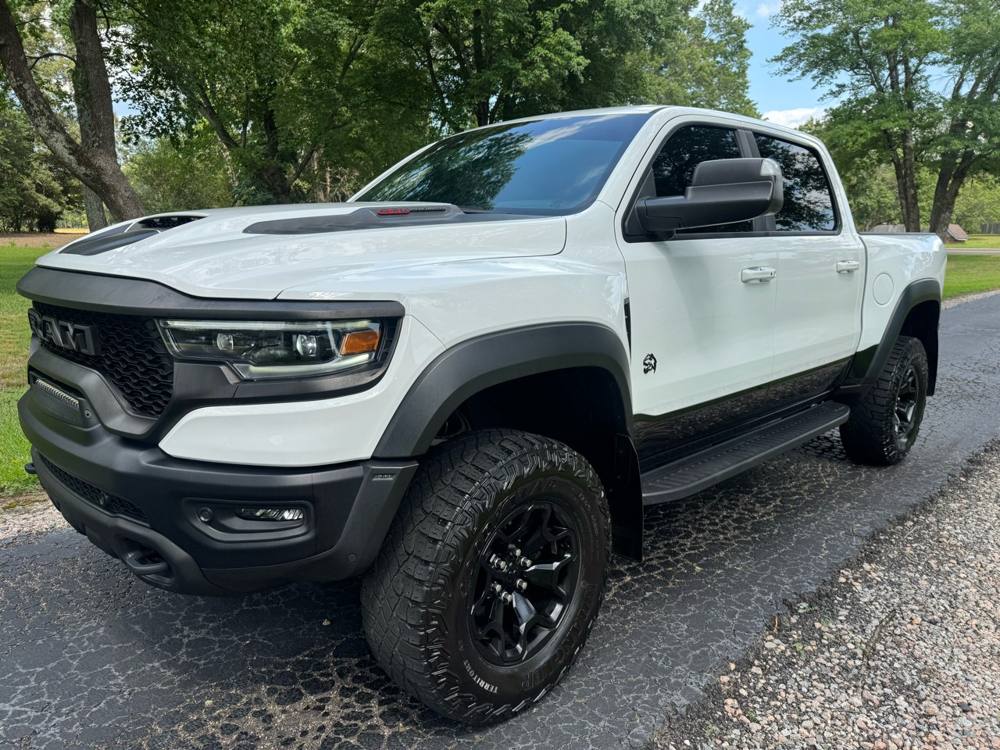 2022 RAM 1500 — photo 2 of 59