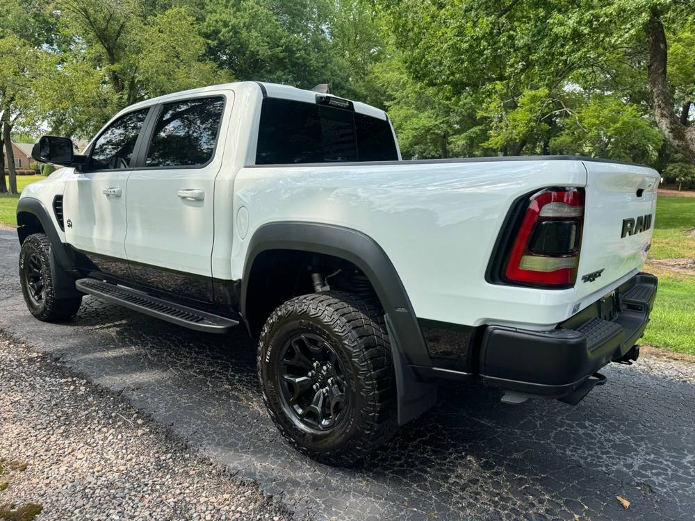 2022 RAM 1500 — photo 4 of 59