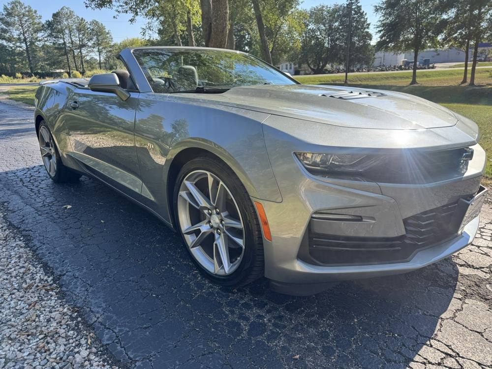 2023 Chevrolet Camaro — photo 12 of 44