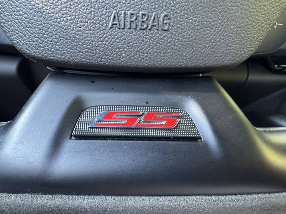 2023 Chevrolet Camaro — photo 26 of 44