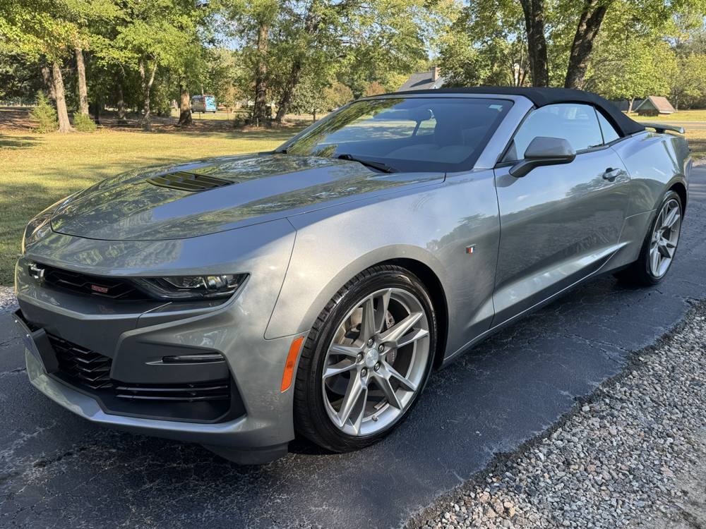2023 Chevrolet Camaro — photo 35 of 44