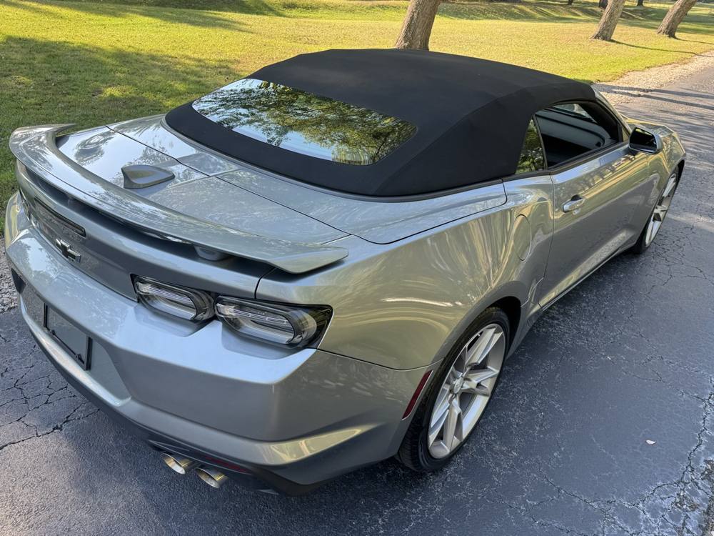 2023 Chevrolet Camaro — photo 38 of 44