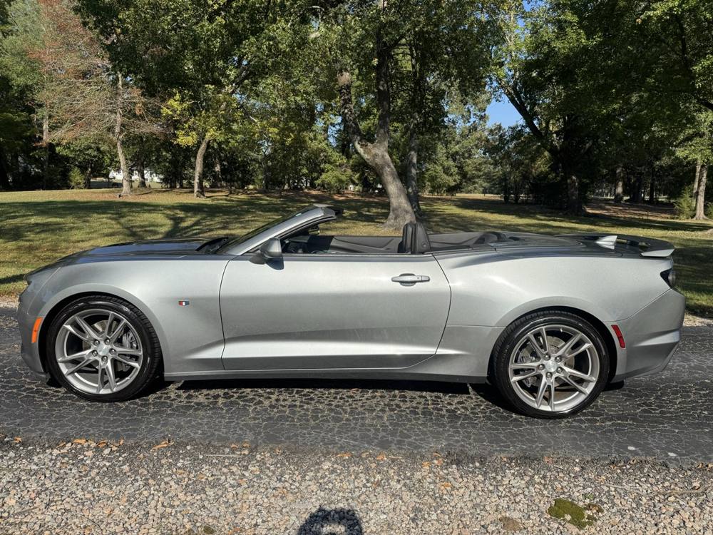2023 Chevrolet Camaro — photo 4 of 44
