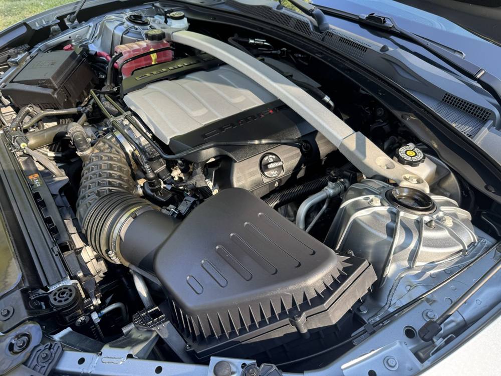 2023 Chevrolet Camaro — photo 41 of 44