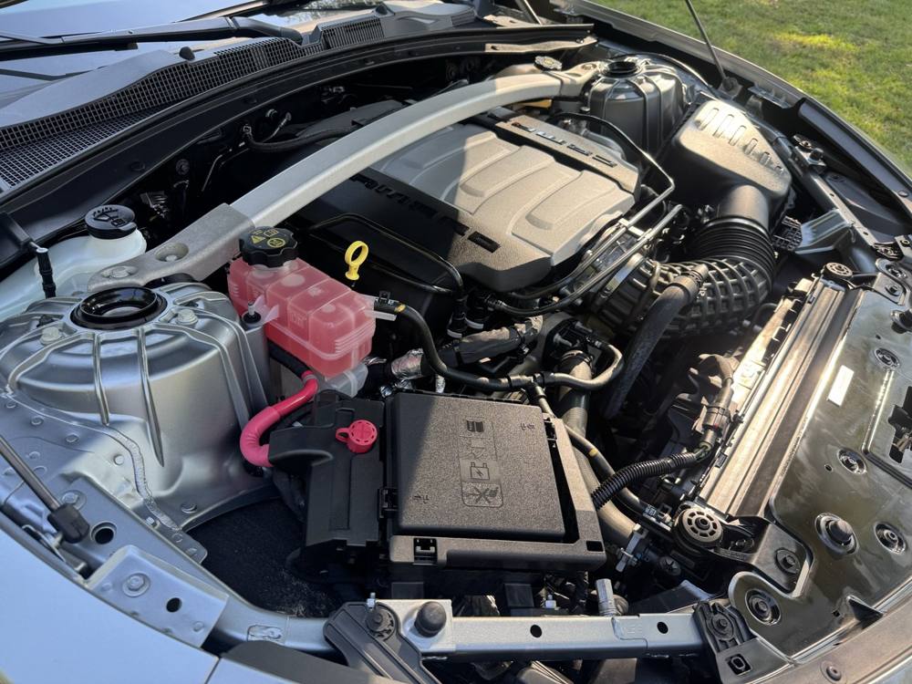 2023 Chevrolet Camaro — photo 42 of 44
