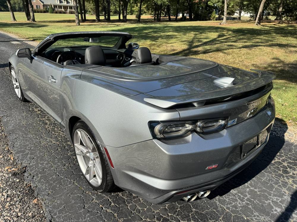 2023 Chevrolet Camaro — photo 6 of 44