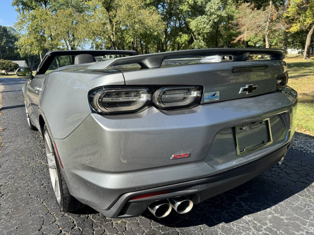 2023 Chevrolet Camaro — photo 7 of 44