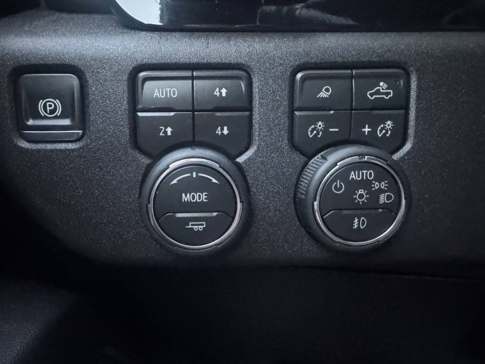 2026 Chevrolet Silverado 1500 — photo 30 of 44