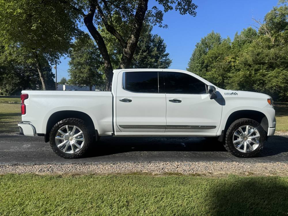 2026 Chevrolet Silverado 1500 — photo 6 of 44