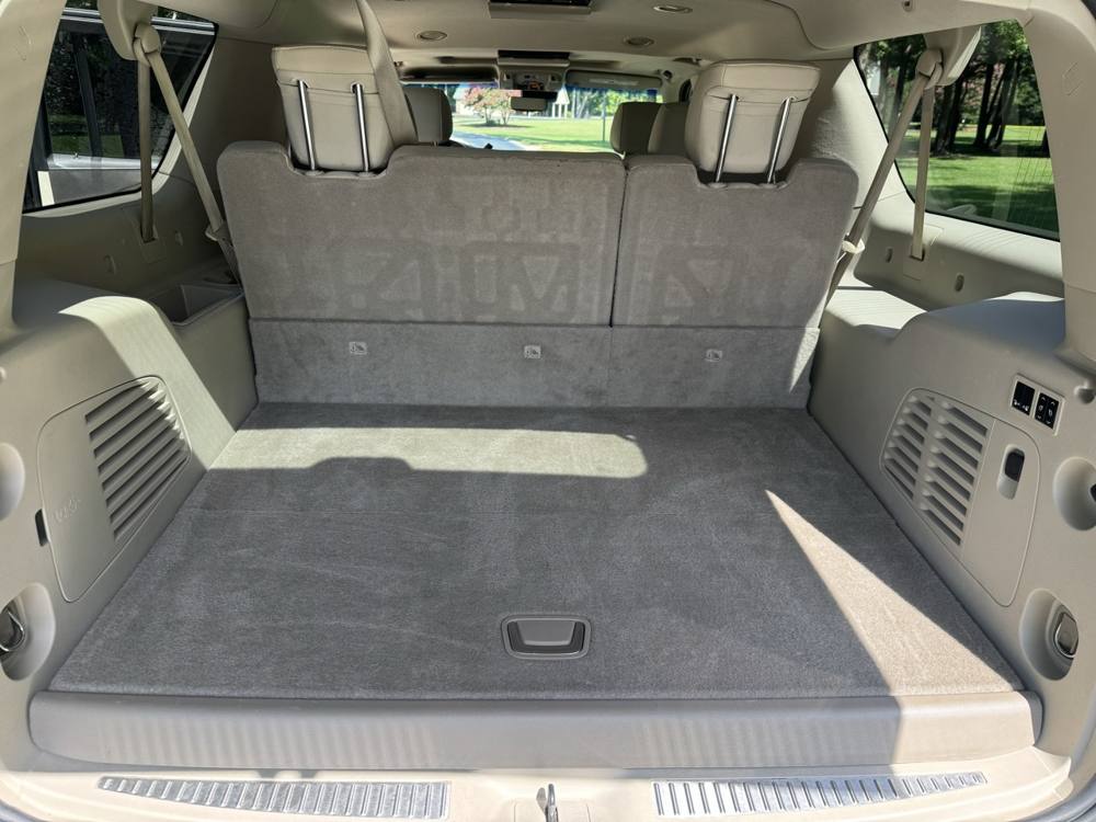 2019 Cadillac Escalade ESV — photo 20 of 41