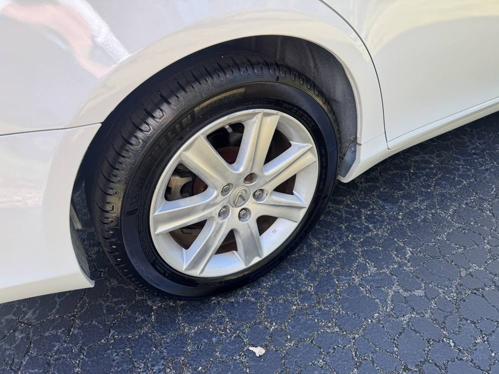 2008 Lexus ES 350 — photo 10 of 33