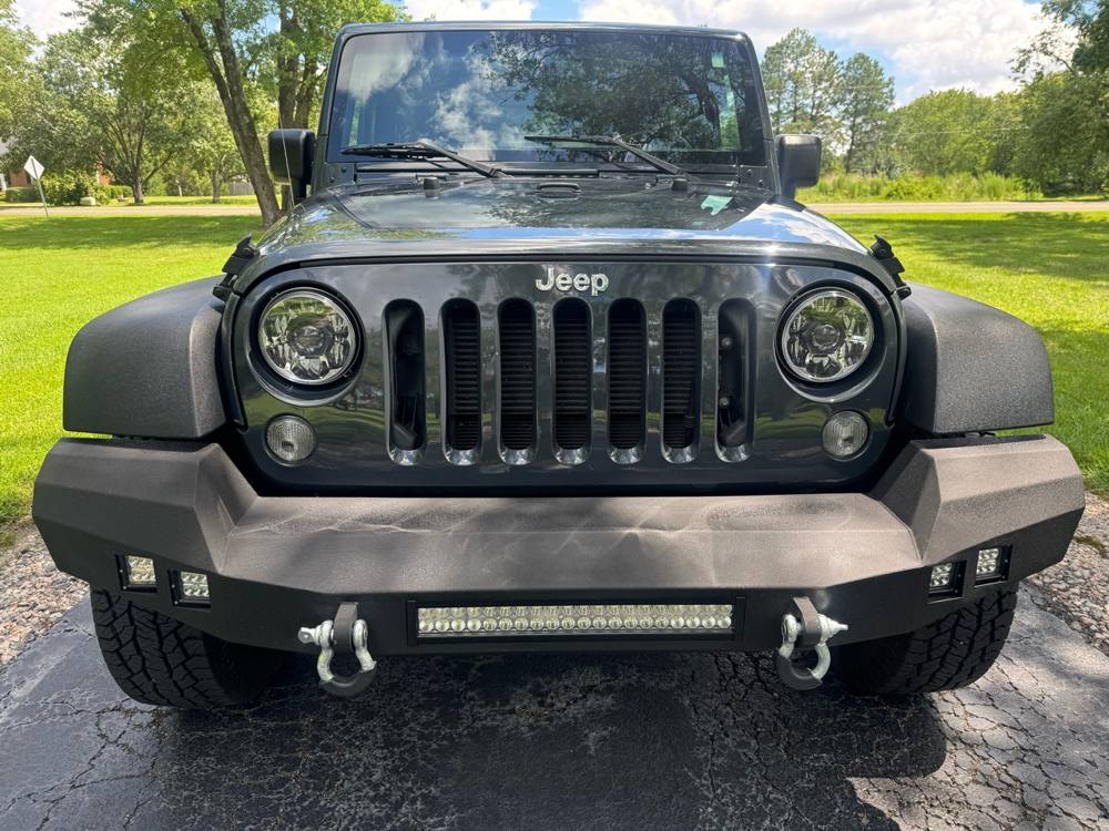2018 Jeep Wrangler JK — photo 12 of 39