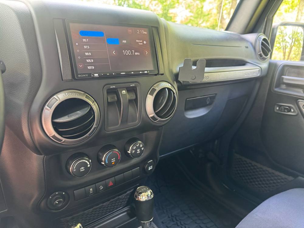 2018 Jeep Wrangler JK — photo 33 of 39