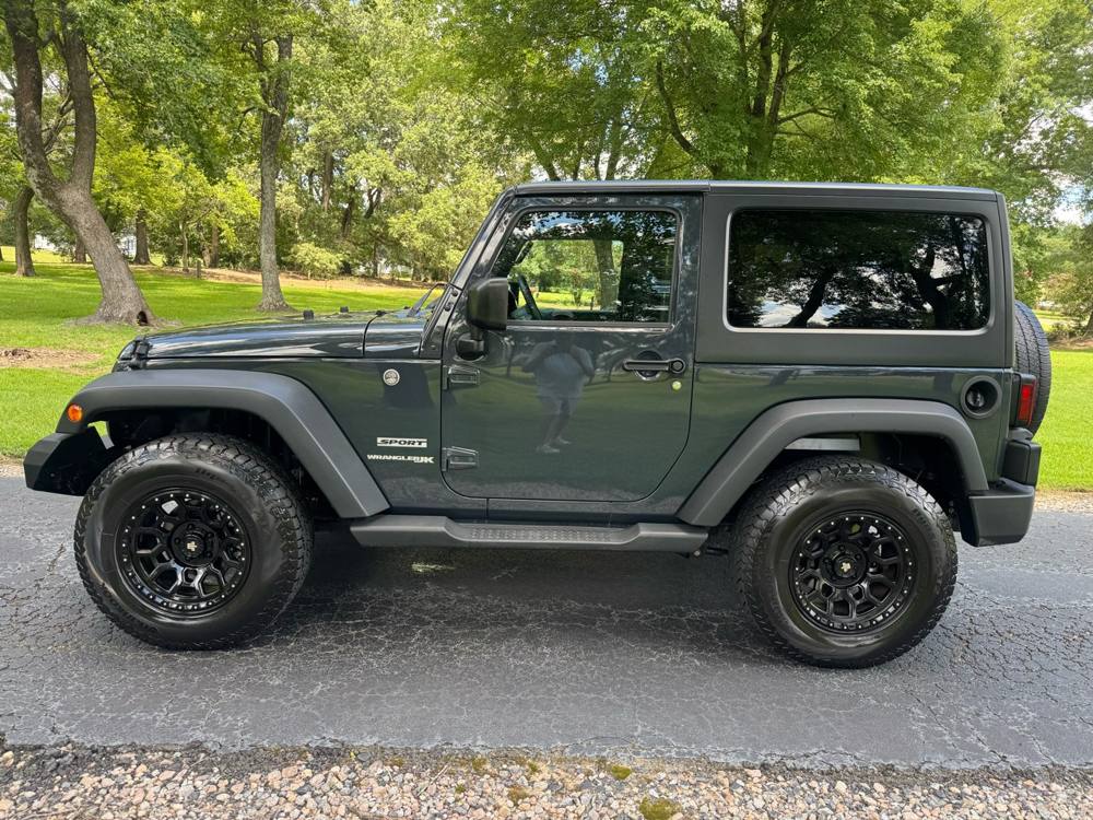 2018 Jeep Wrangler JK — photo 4 of 39