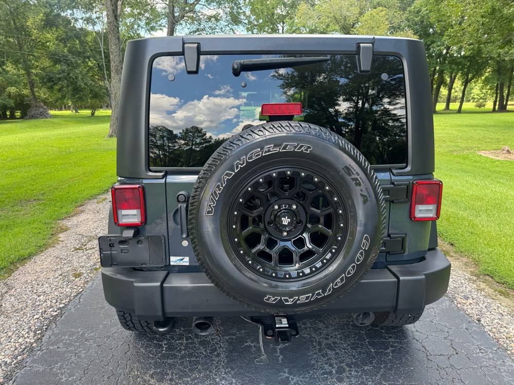 2018 Jeep Wrangler JK — photo 7 of 39