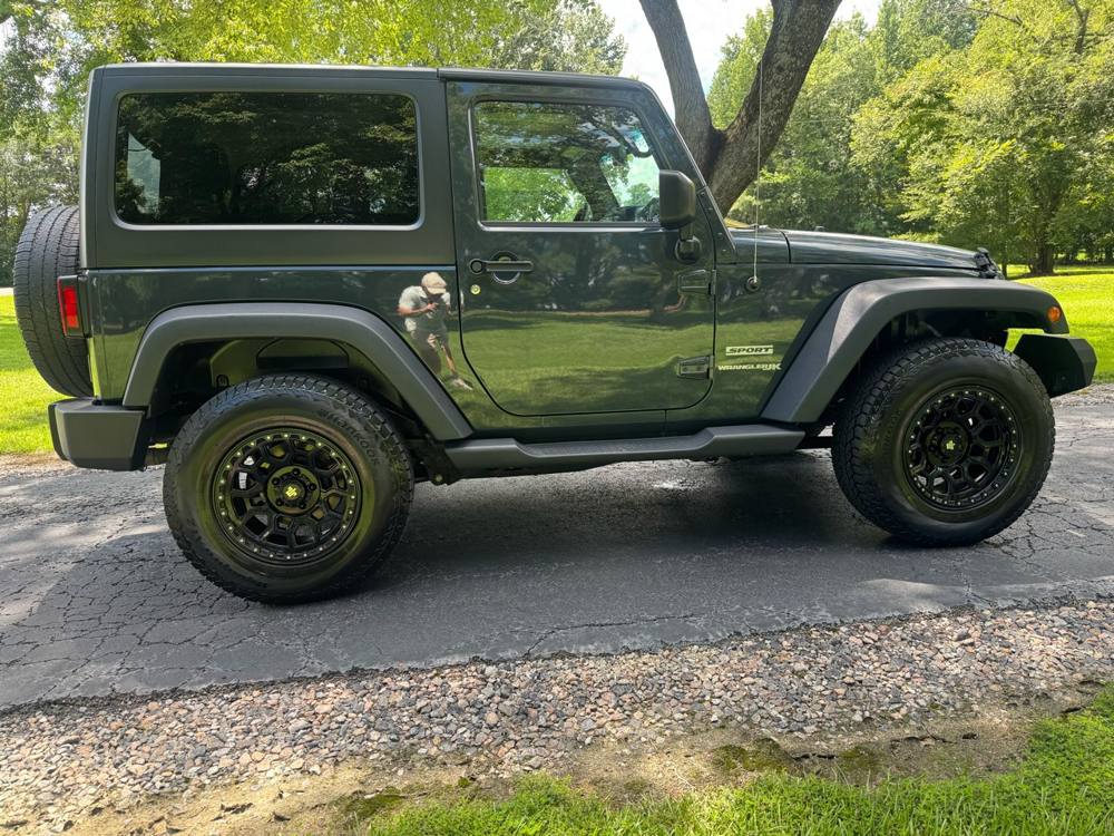 2018 Jeep Wrangler JK — photo 9 of 39
