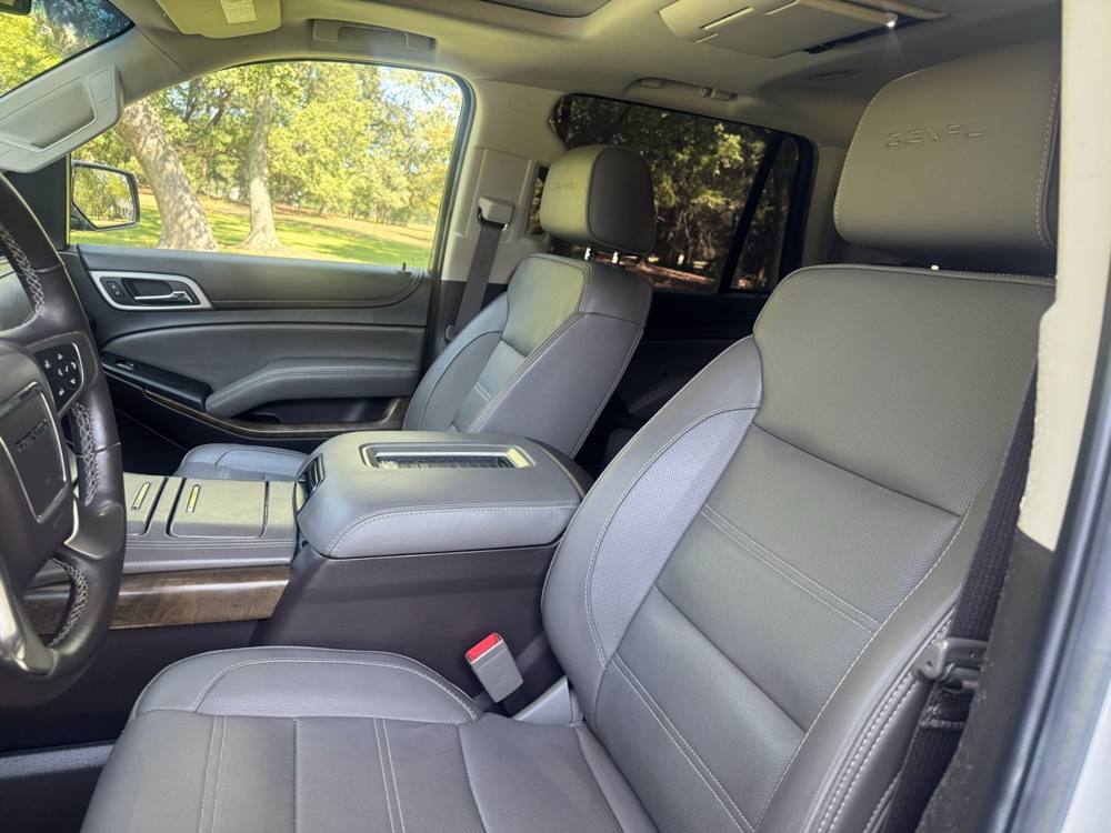 2018 GMC Yukon — photo 14 of 43