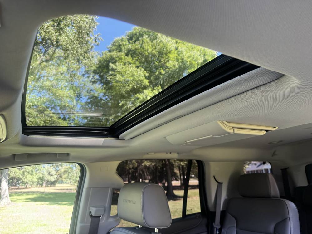2018 GMC Yukon — photo 20 of 43
