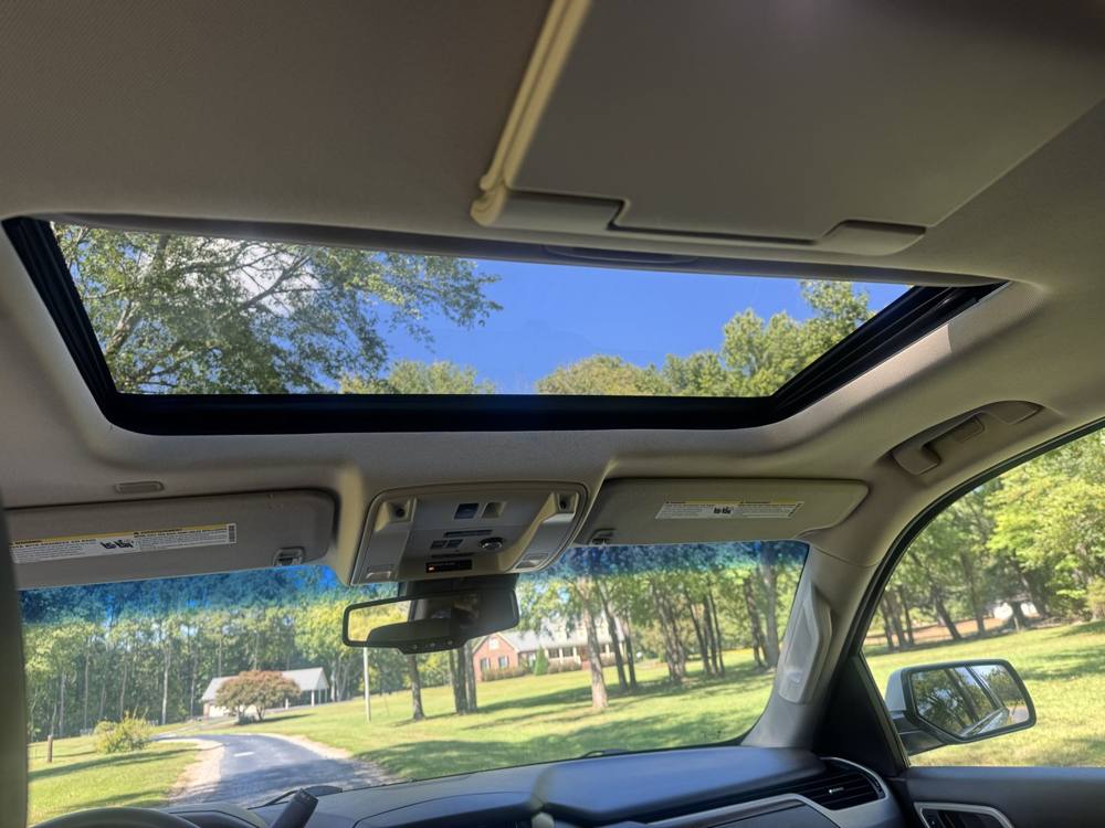 2018 GMC Yukon — photo 22 of 43