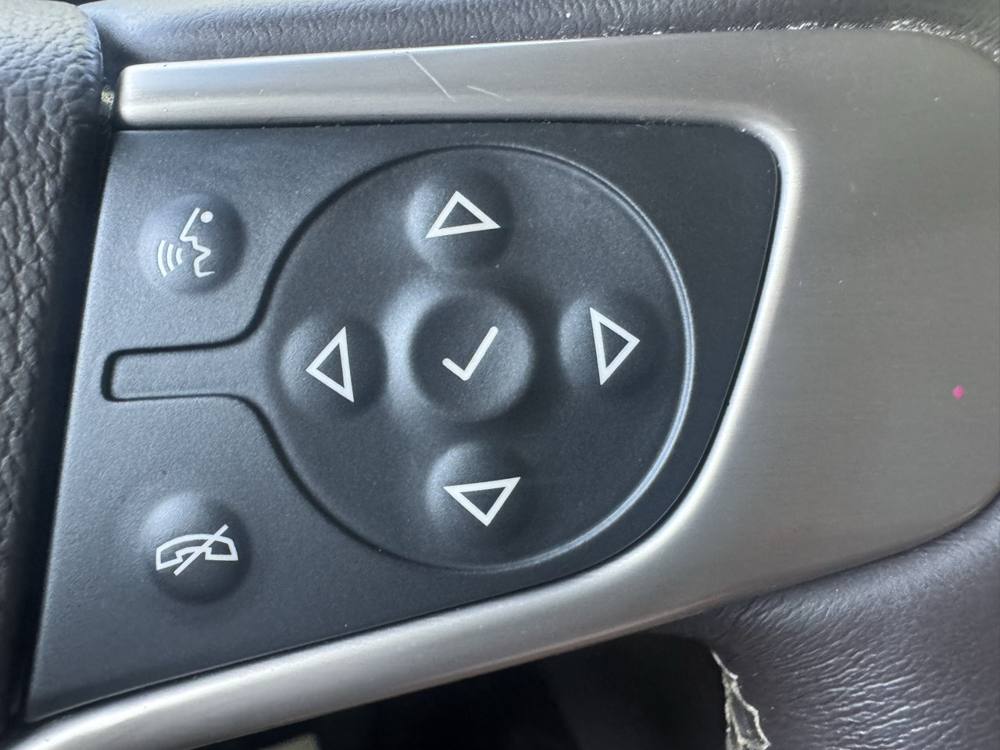 2018 GMC Yukon — photo 26 of 43