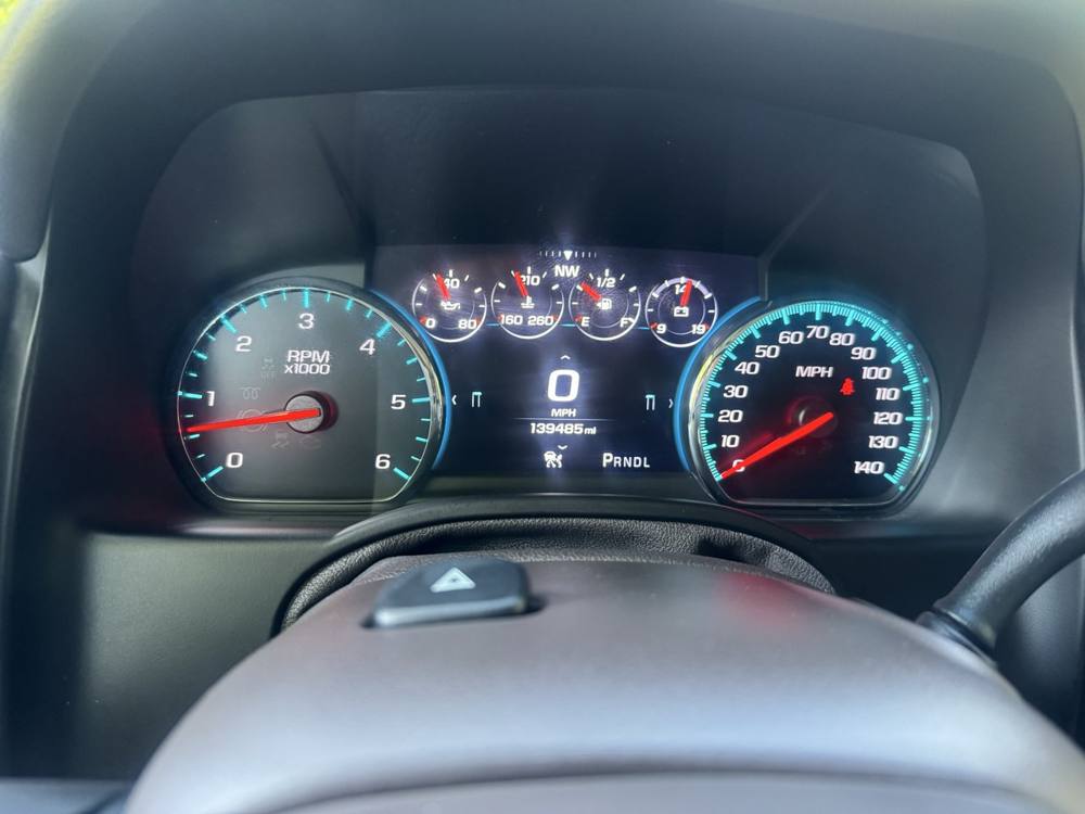 2018 GMC Yukon — photo 28 of 43