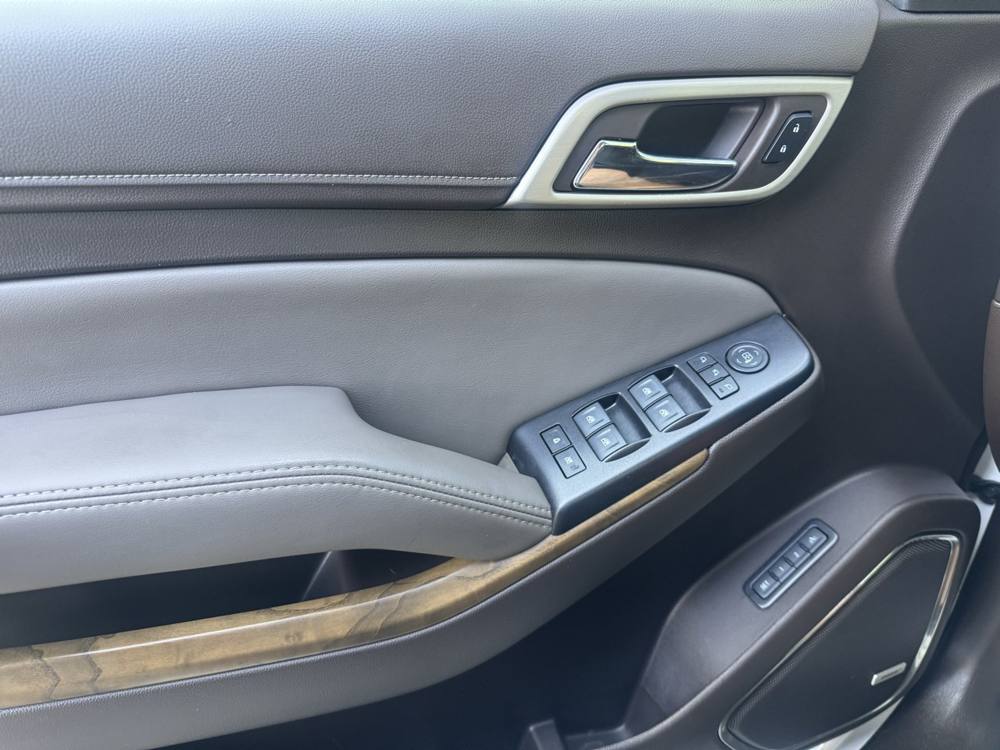 2018 GMC Yukon — photo 31 of 43