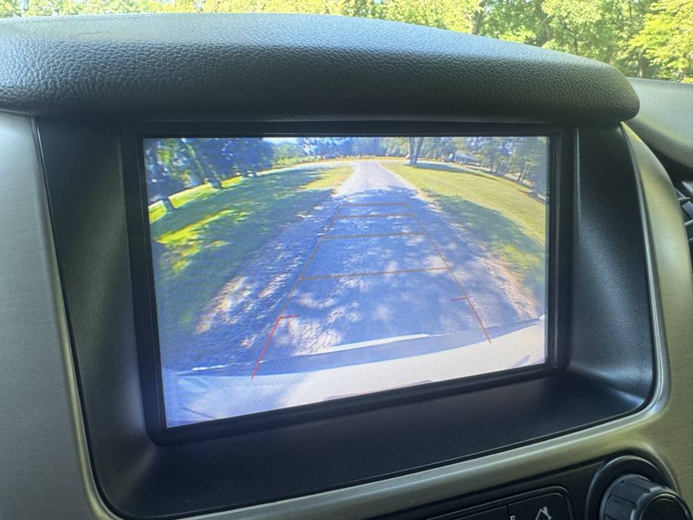 2018 GMC Yukon — photo 34 of 43
