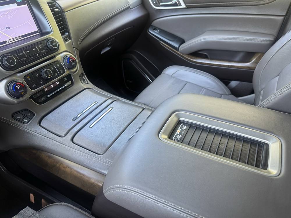 2018 GMC Yukon — photo 38 of 43