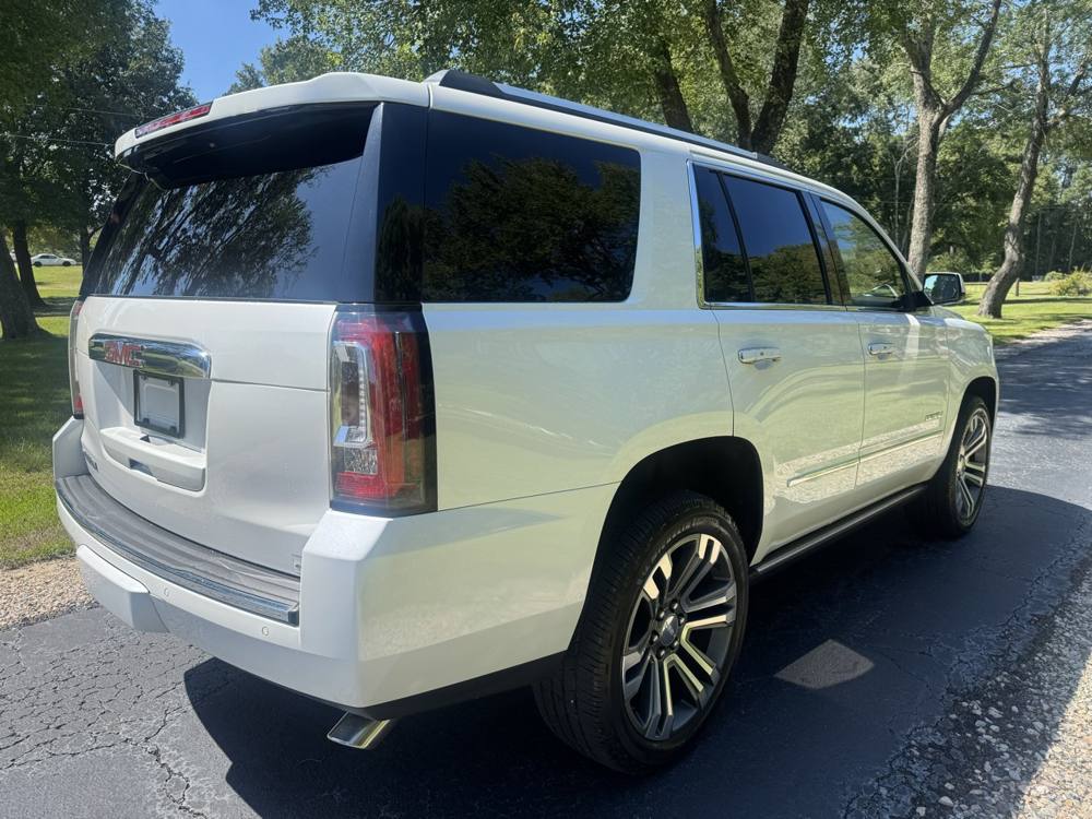 2018 GMC Yukon — photo 6 of 43