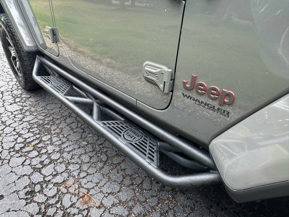 2019 Jeep Wrangler Unlimited — photo 14 of 47
